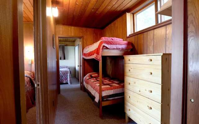 Five Lakes Resort