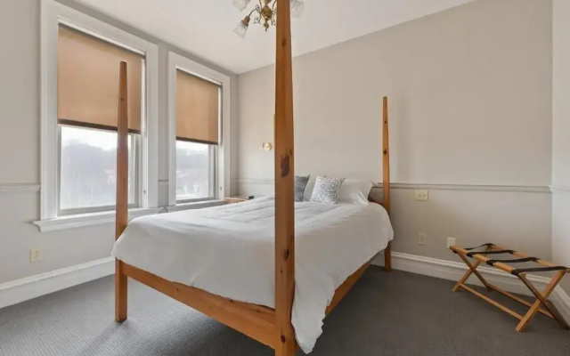 The Audubon Hotel and Event Venue