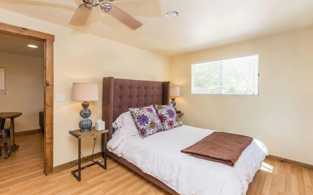Milam Street Manor