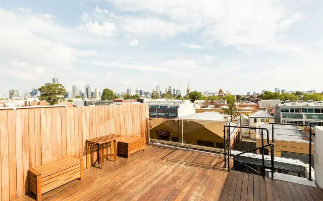 RENEE, 4BDR North Melbourne House