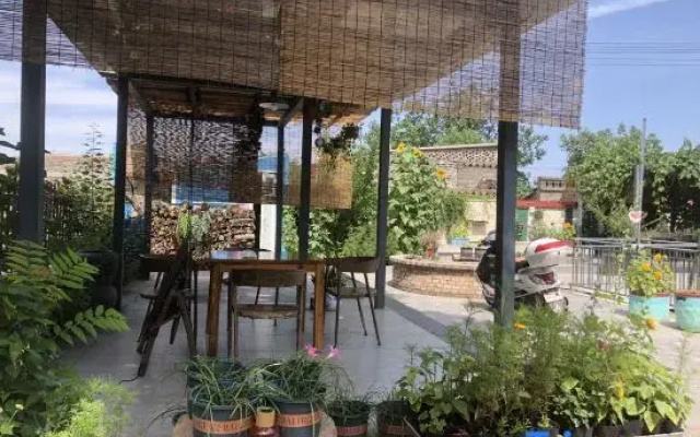 Qingqing Guest House Homestay