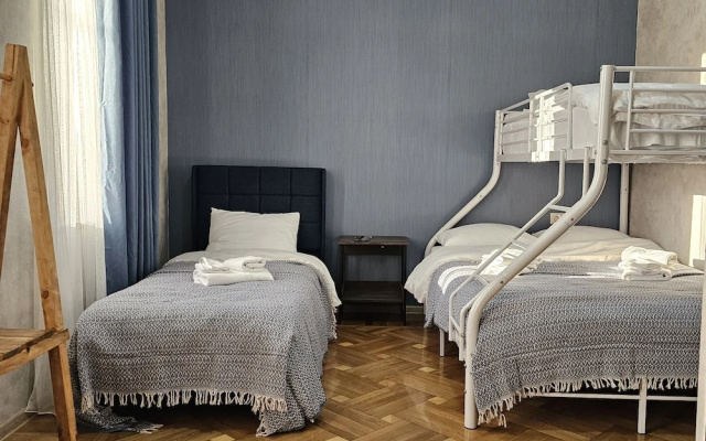 Comfort Quadruple room · Memory Basket Mini Hotel — photo 1