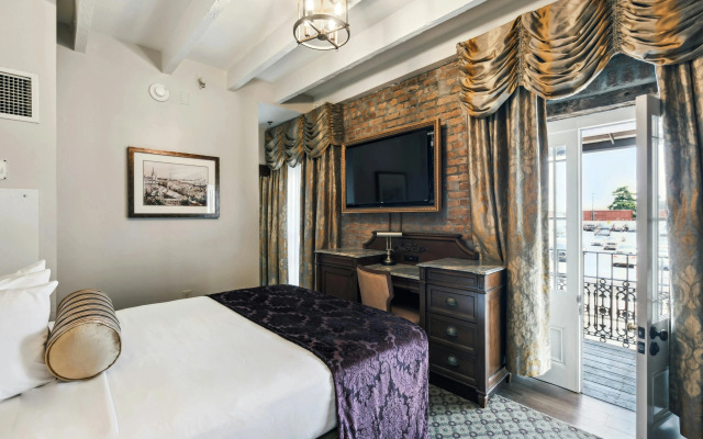 French Market Inn