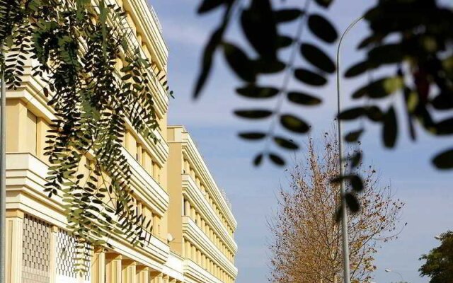 Отель Apartamentos Luxsevilla Palacio Испания, Севилья - отзывы, цены и фото номеров - забронировать отель Apartamentos Luxsevilla Palacio онлайн вид на фасад