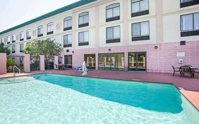 Holiday Inn Express & Suites - Mobile - I-65, an IHG Hotel