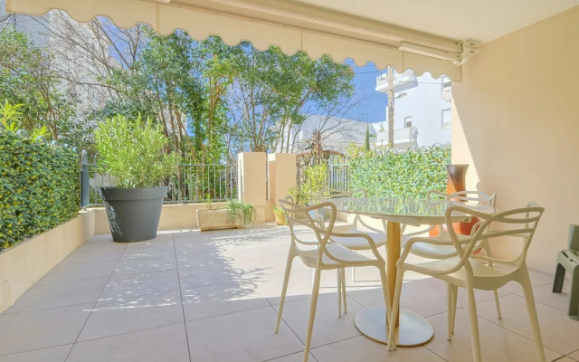403 Le Zen in Cannes