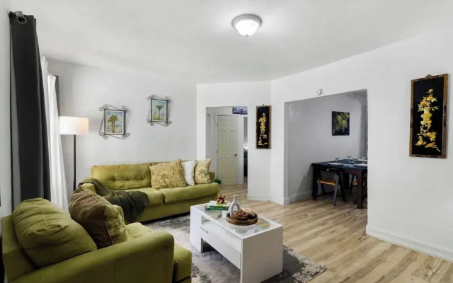 Pet-friendly Brickell Stay Near Beach & City