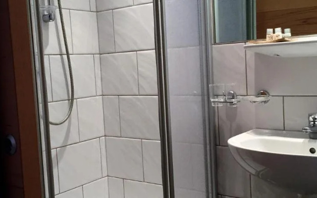 almandin apartments