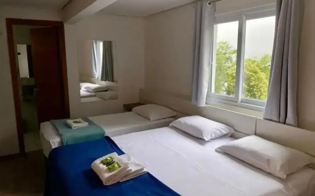 Hotel Golden Hills