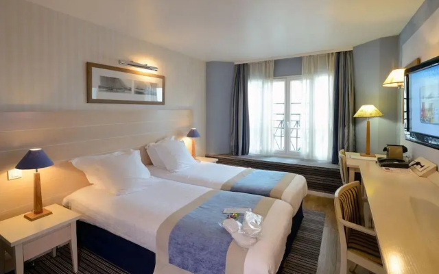 SOWELL RESIDENCES Le Port