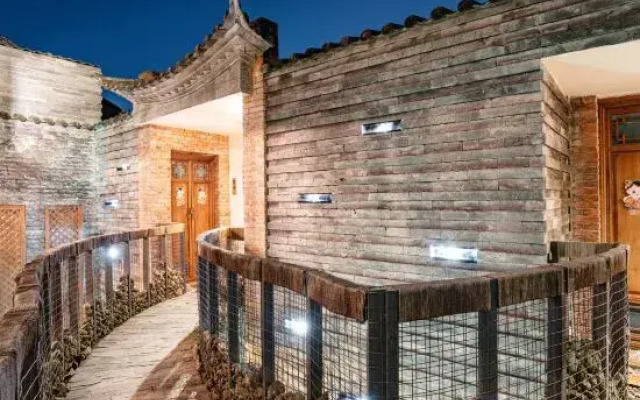 Tengchong Heshun Sufengtang Panoramic Holiday Inn