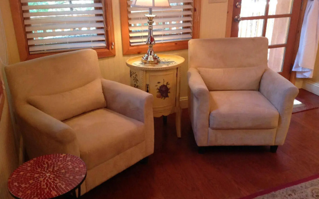 Elliott House Boutique Inn