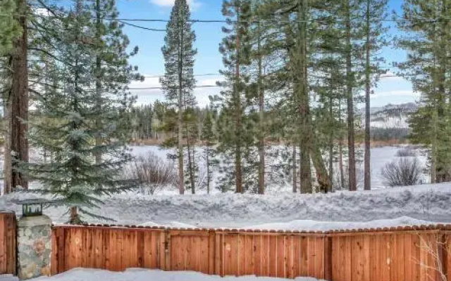 Meadow View 764S Cabin