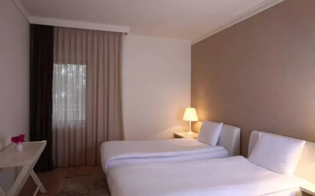 Sundance Residences & Suites