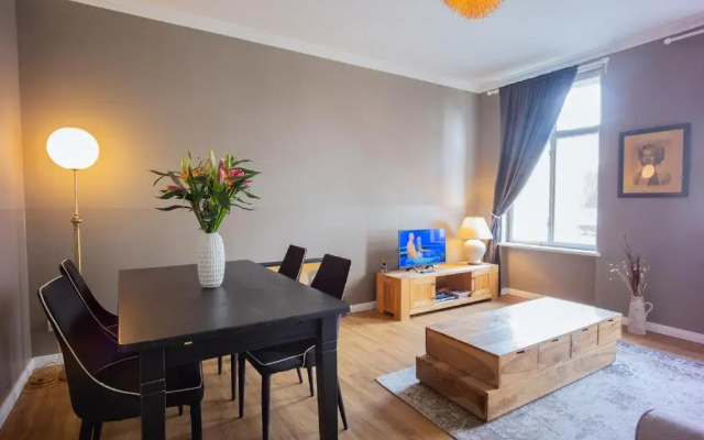 Leipzig-Suites- 3 Zimmer Apartment-Familien Luxus Apartment Mit Balkon