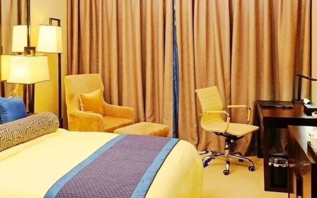 Leadersky Hotel