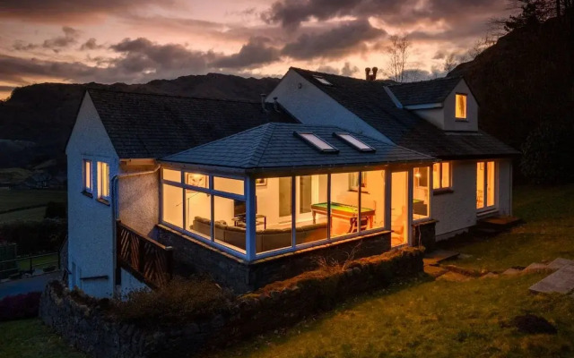 Sprawling Holiday Home in Chapel Stile With Conservatory