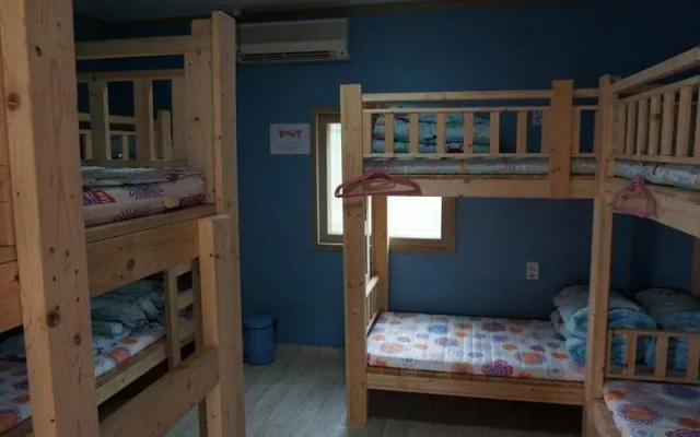Suncheon Bay Atti Female Guesthouse (только для женщин)