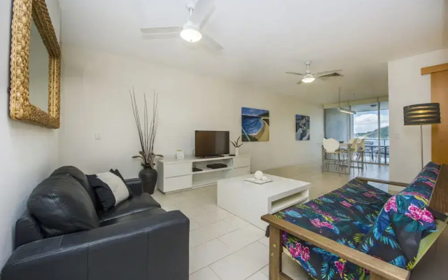 1 Bright Point Apartment 1405