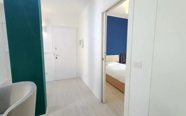 JOIVY Elegant Flat For 4 with 2 Balconies