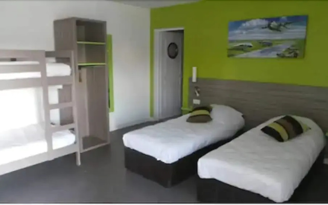 Airport Hotel