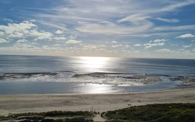 Sun-kissed Holiday Home in BlÃ¥vand near Sea
