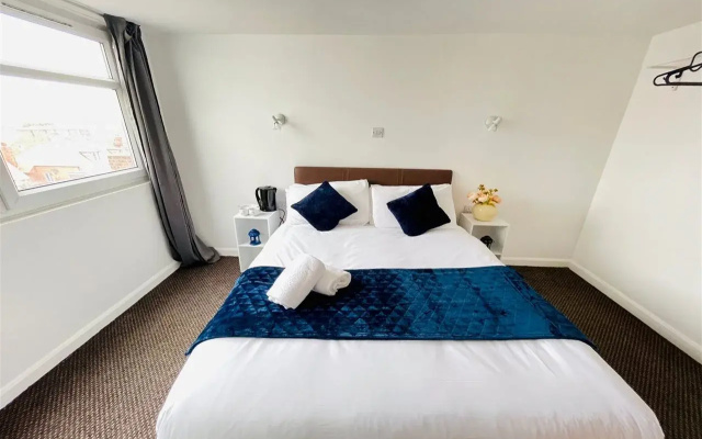 Harbour Hotel