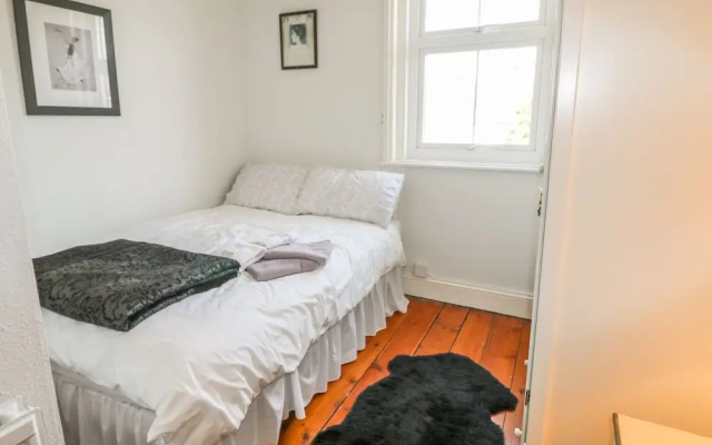 Dandelion Cottage, Cowes