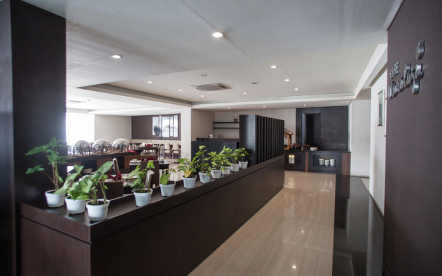 RedDoorz Premium Near Exit Toll Malang