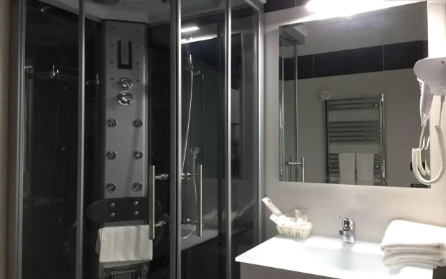 MB95 Mezzocannone Luxurious B&B