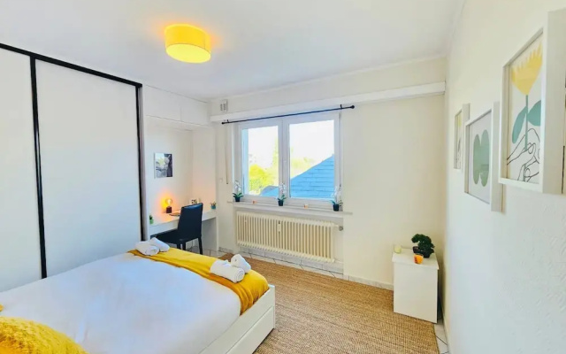 Chic Urban Stay 2BR with parking