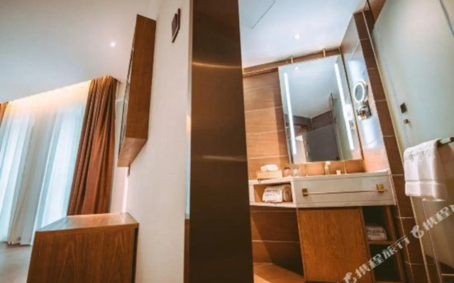 Yibin Lingang University City Exhibition center James Cafe Hotel