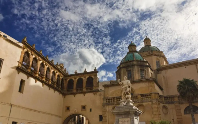 Sicily House