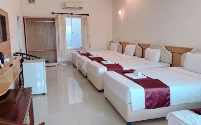 Kega Lighthouse Resort