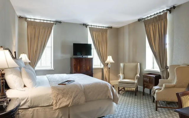 Nicollet Island Inn