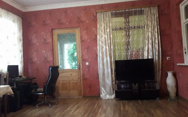Guest House " Lily"