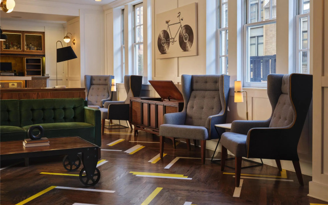 ACME Hotel Chicago, Outset Collection by Hilton