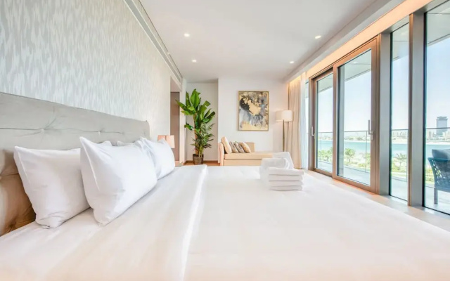 Ultra Luxurious 4 Bed Apartment
