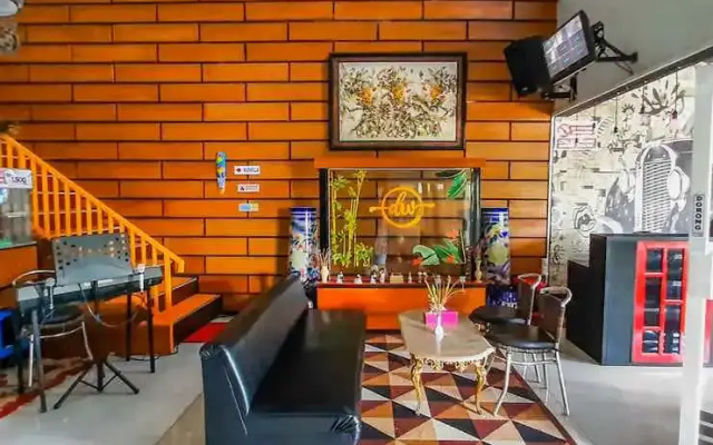 OYO 90374 De Orange Syariah
