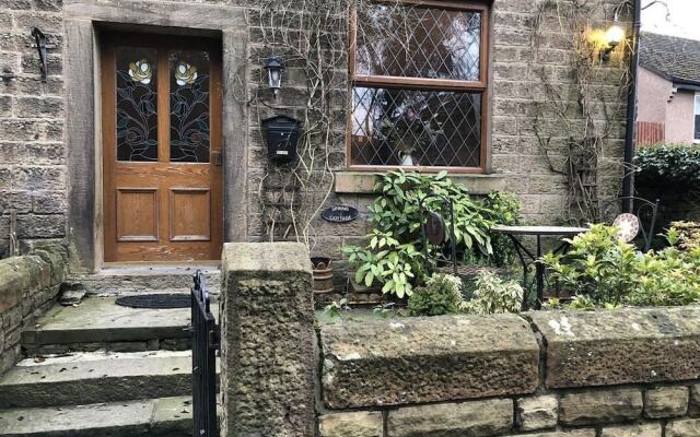 Отель The Old Hall Inn вид на фасад