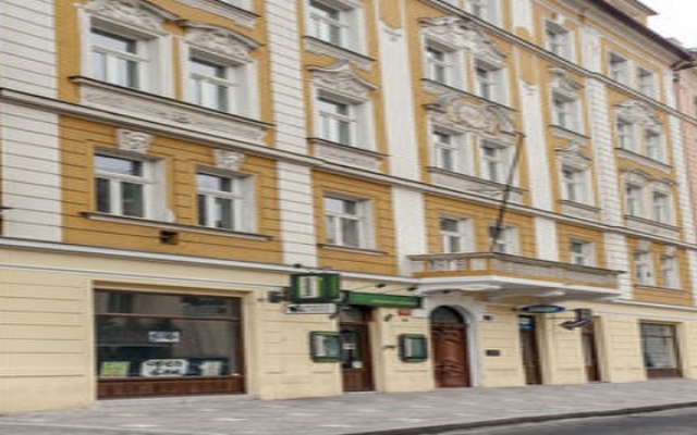 Апартаменты Downtown Apartments Prague Прага вид на фасад