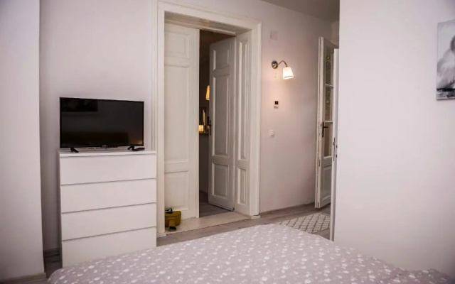 Reghin Guest House