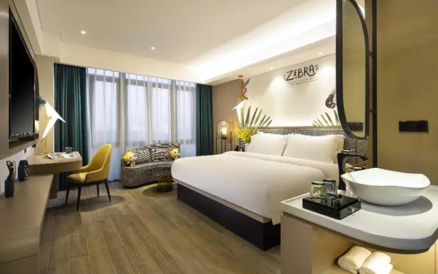 mango crystal hotel