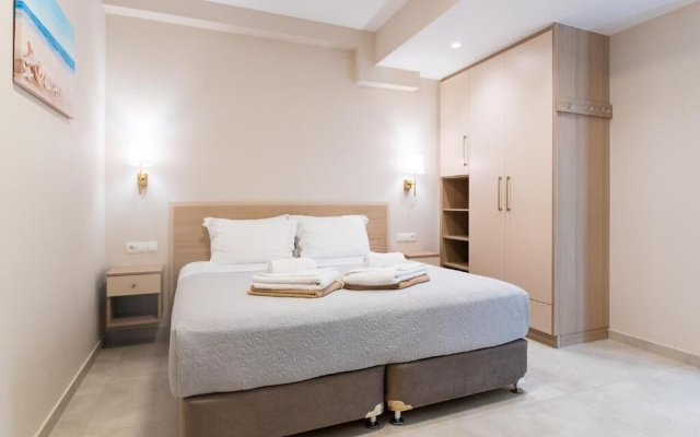 Vakakis Family Luxury Studios 2