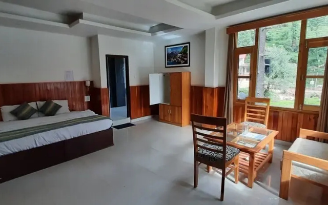 Hotel Aman Place Kasol
