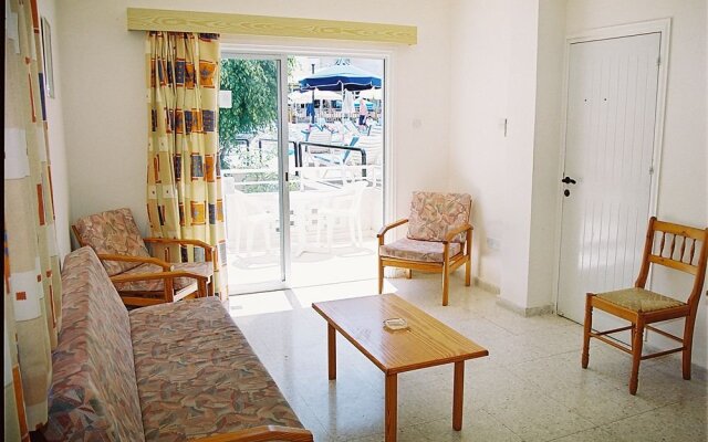Отель Sweet Memories Hotel Apts Кипр, Протарас - отзывы, цены и фото номеров - забронировать отель Sweet Memories Hotel Apts онлайн комната для гостей