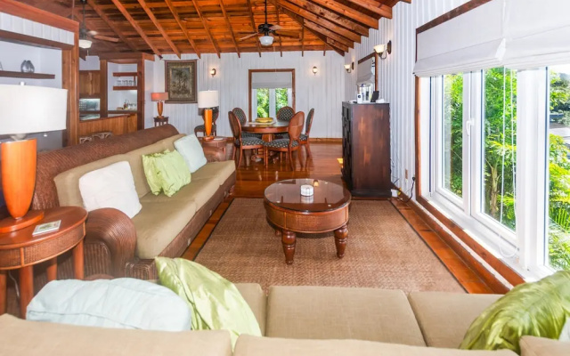 Top Ridge Views 2 Bedroom Home