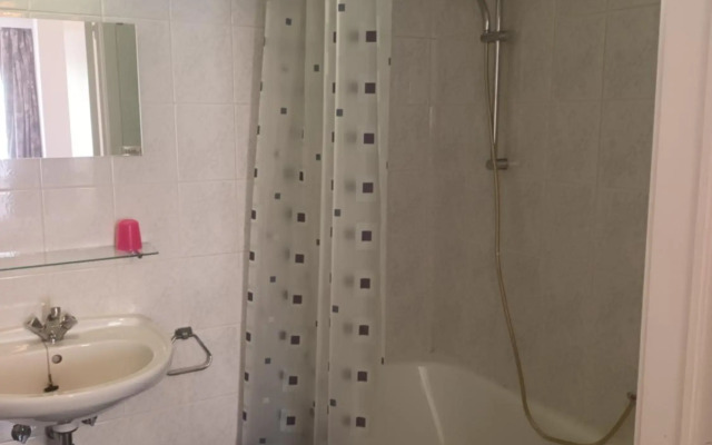 Apartment Descamps