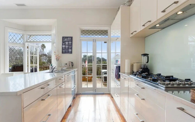 Parnell Home With Stunning Views