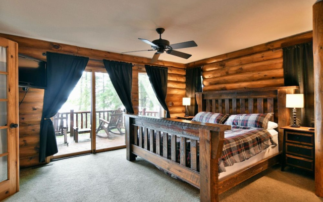 Lumberjack Lodge
